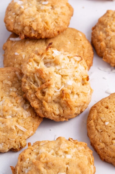 Baked coconut cookies.